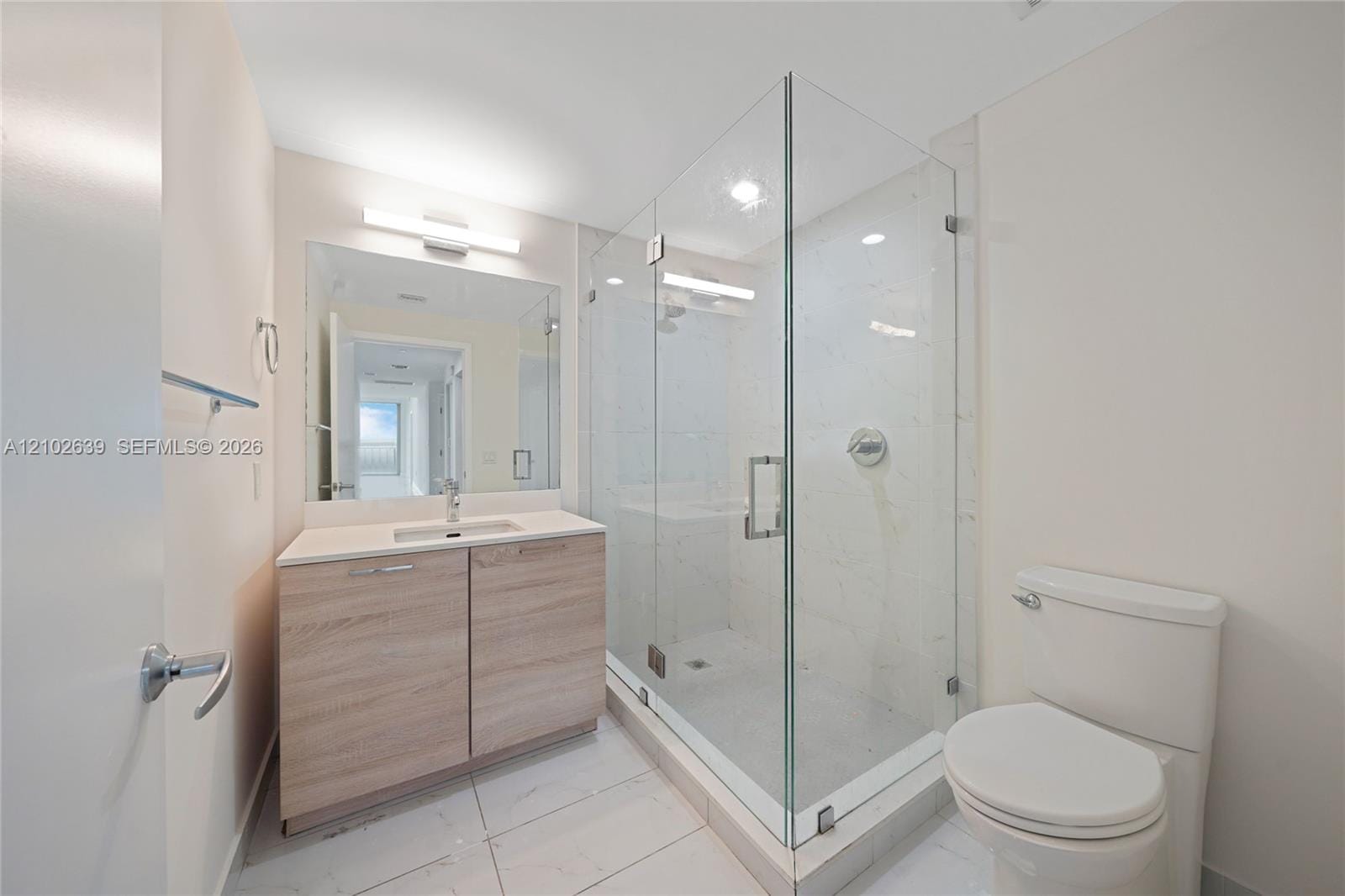 16385 Biscayne Boulevard 407, North Miami Beach, FL 33160 photo 21