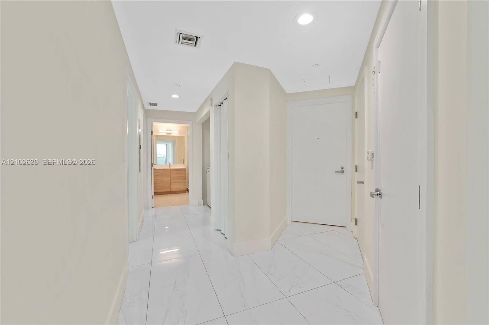 16385 Biscayne Boulevard 407 — photo 4