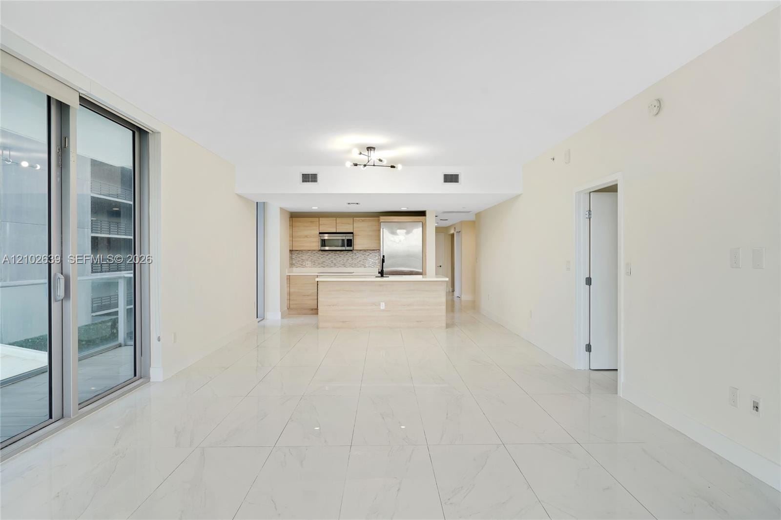 16385 Biscayne Boulevard 407 — photo 8