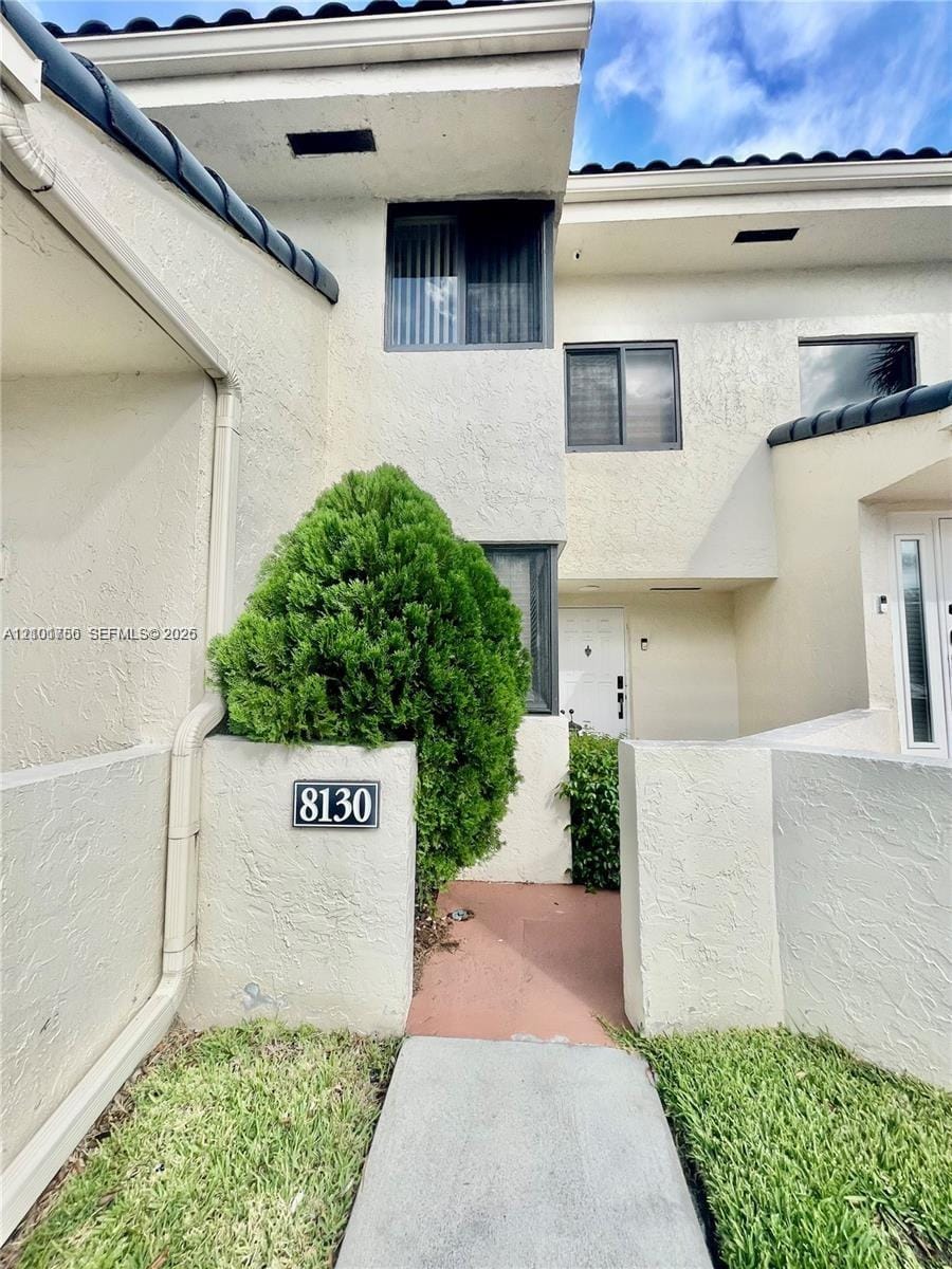 8130 NW 15th Manor 8130, Plantation, FL 33322 photo 2