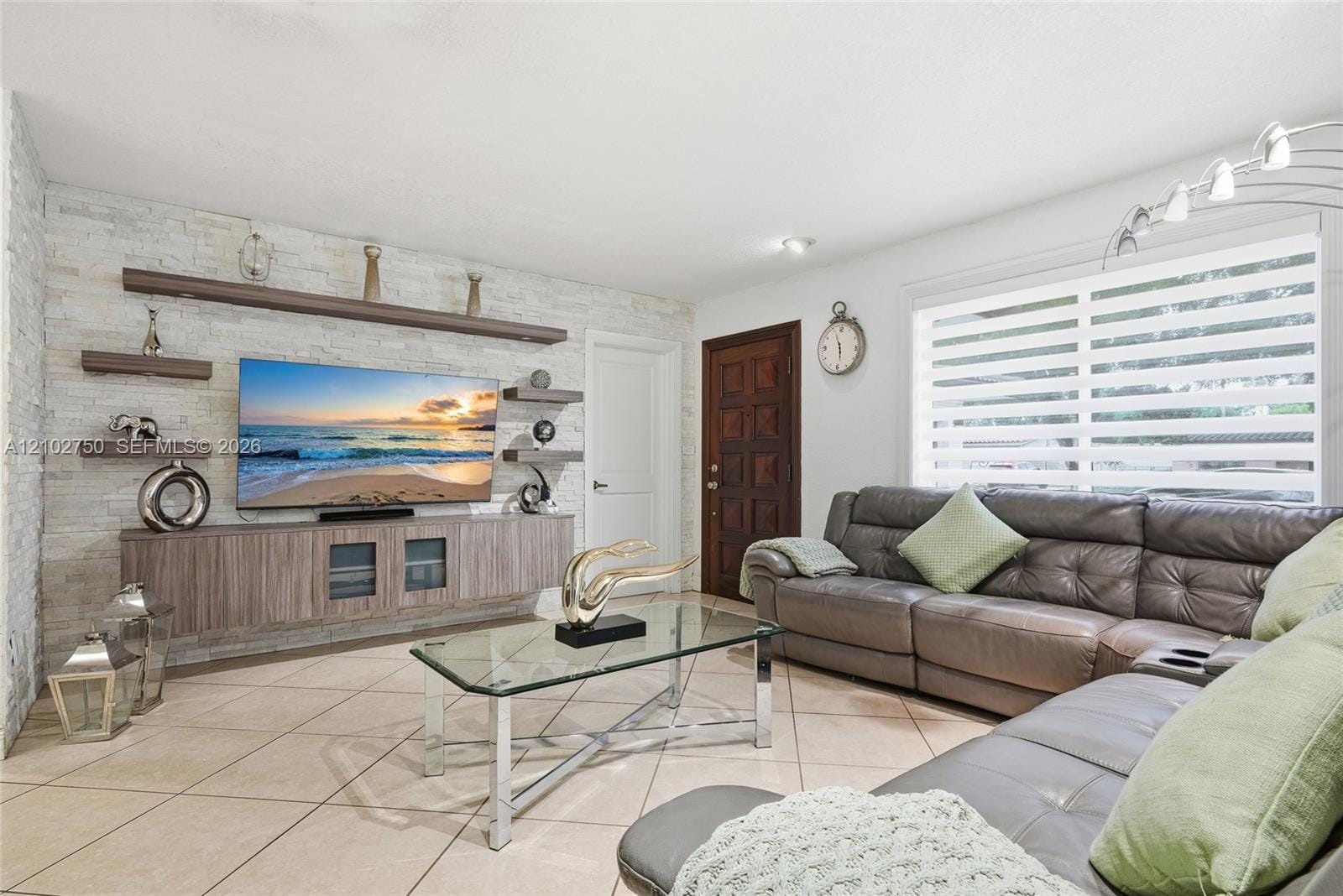 13996 Lake Lure Court, Miami Lakes, FL 33014 photo 4