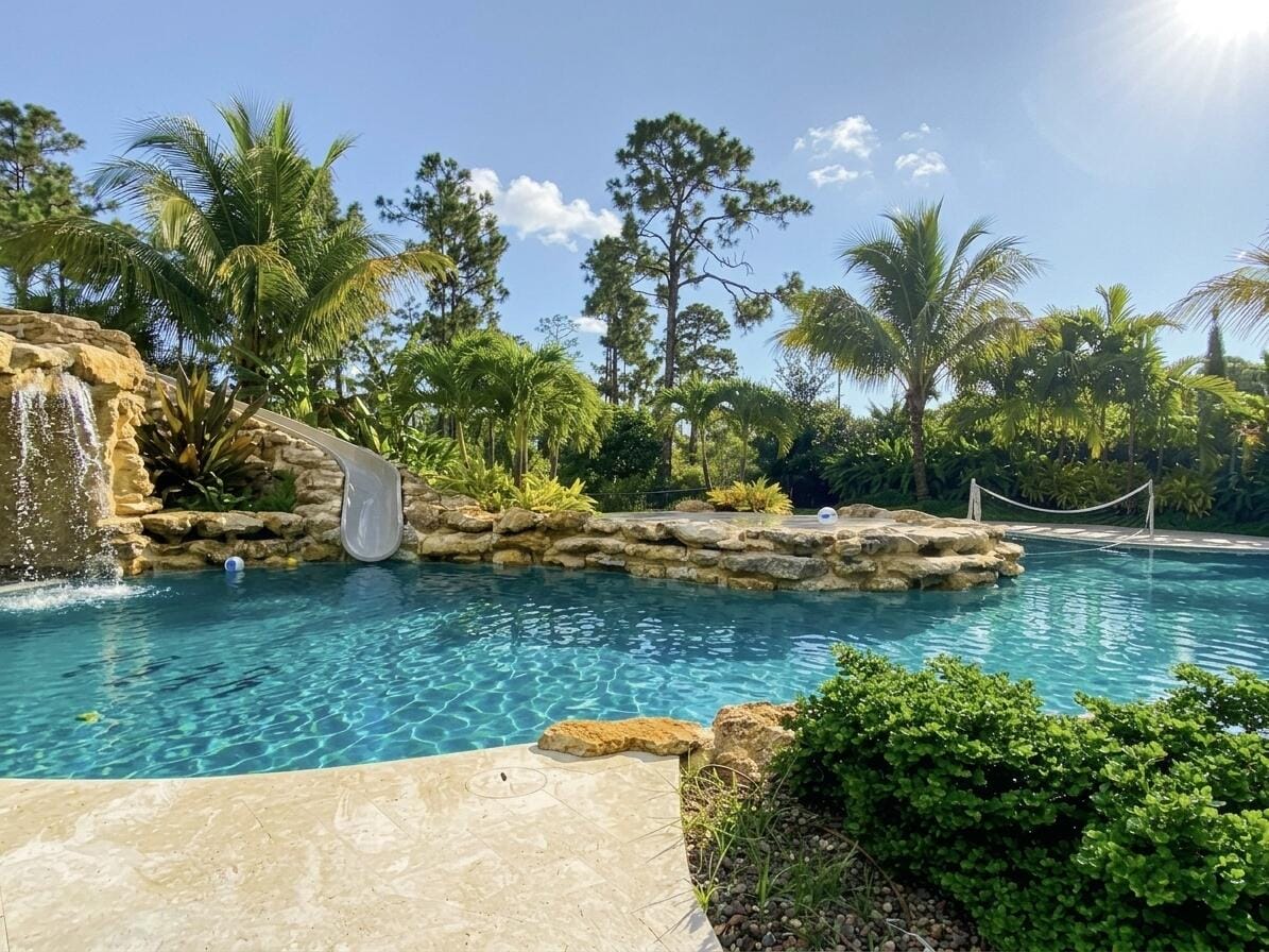 8177 SE Red Root Way, Jupiter, FL 33458 photo 2