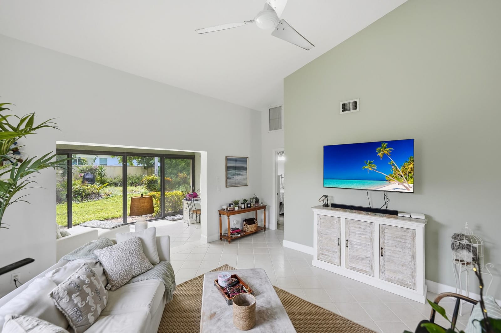7655 SE SUGAR SAND Circle, Hobe Sound, FL 33455 photo 14