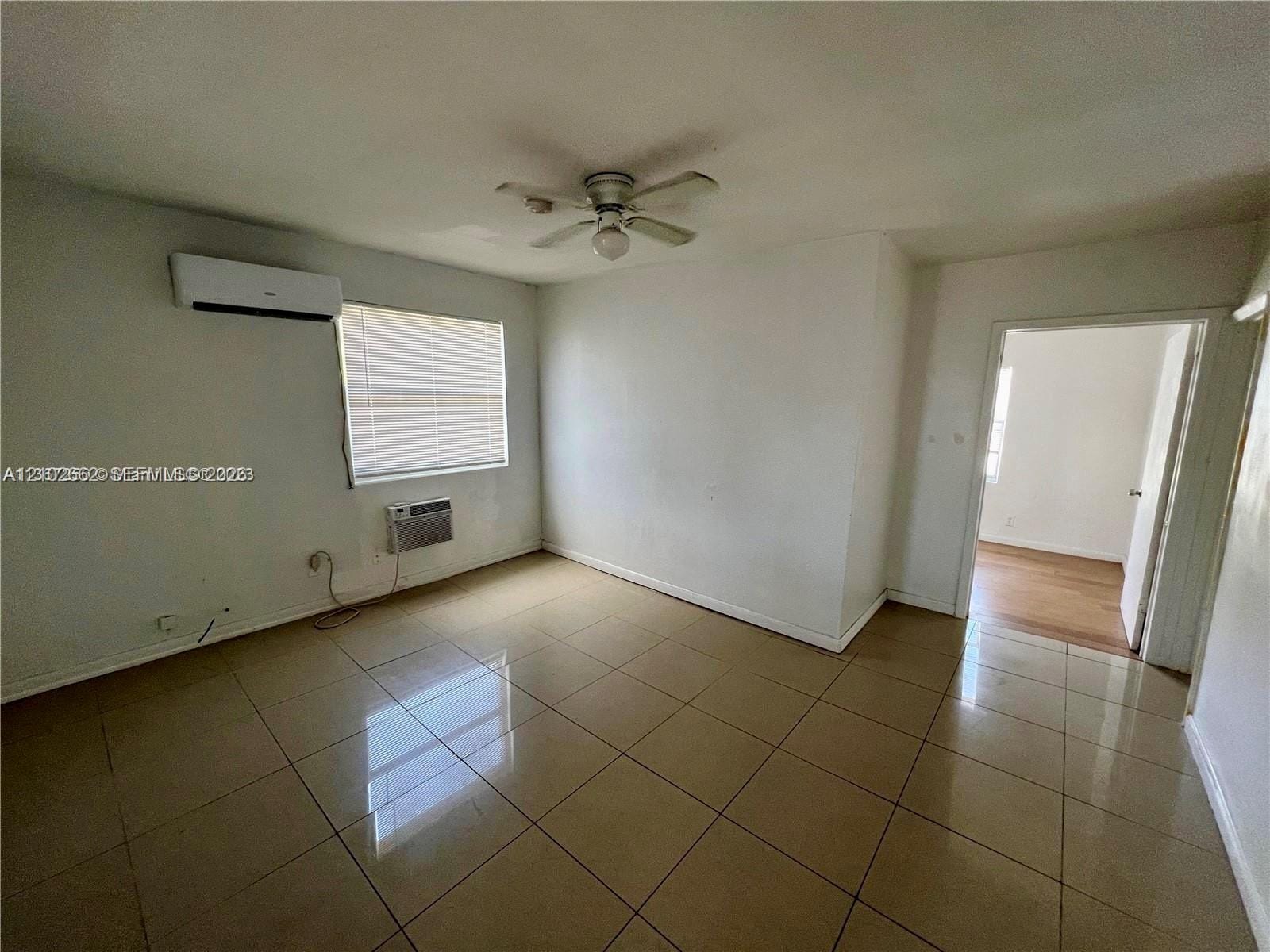 548 NW 30th Street 4 — photo 3