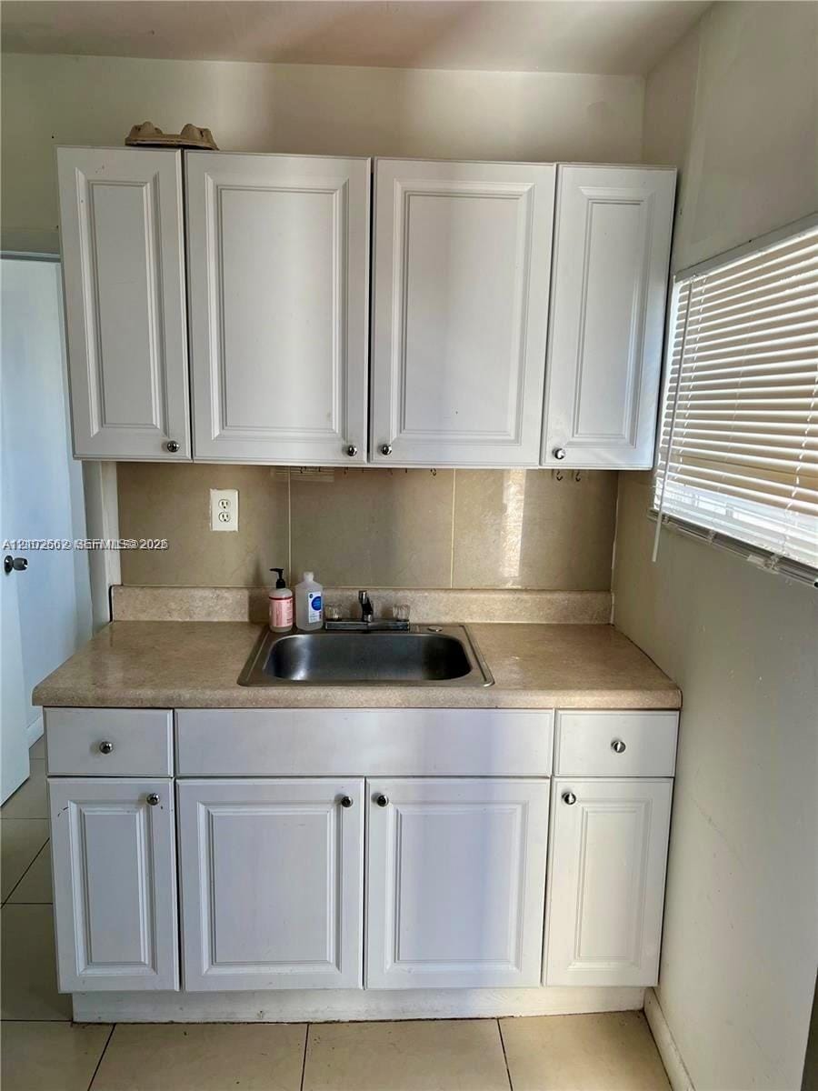 548 NW 30th Street 4 — photo 5