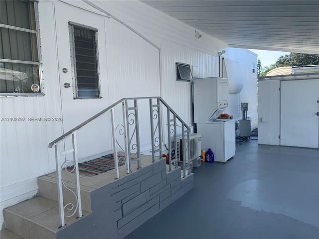1911 SW 87th Avenue 0, Davie, FL 33324