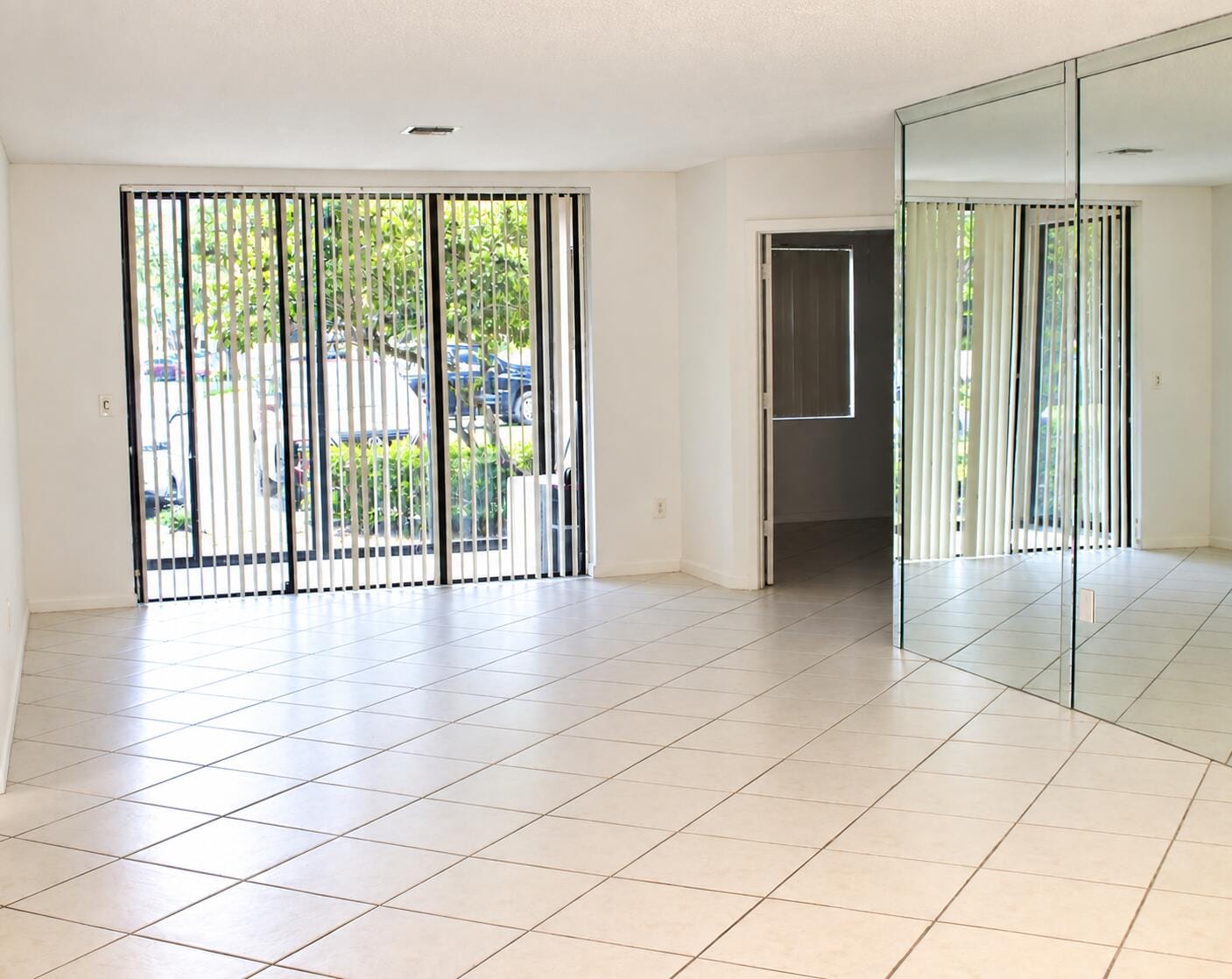 4450 NW 30TH Street 111, Coconut Creek, FL 33066 photo 2