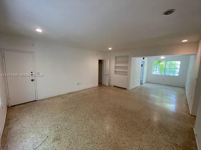 825 W 40th Street 2, Miami Beach, FL 33140