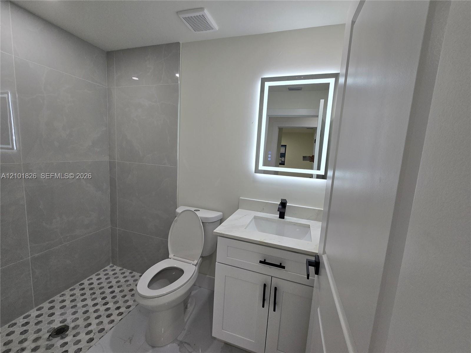 1031 E Hansen, Lehigh Acres, FL 33974 photo 12