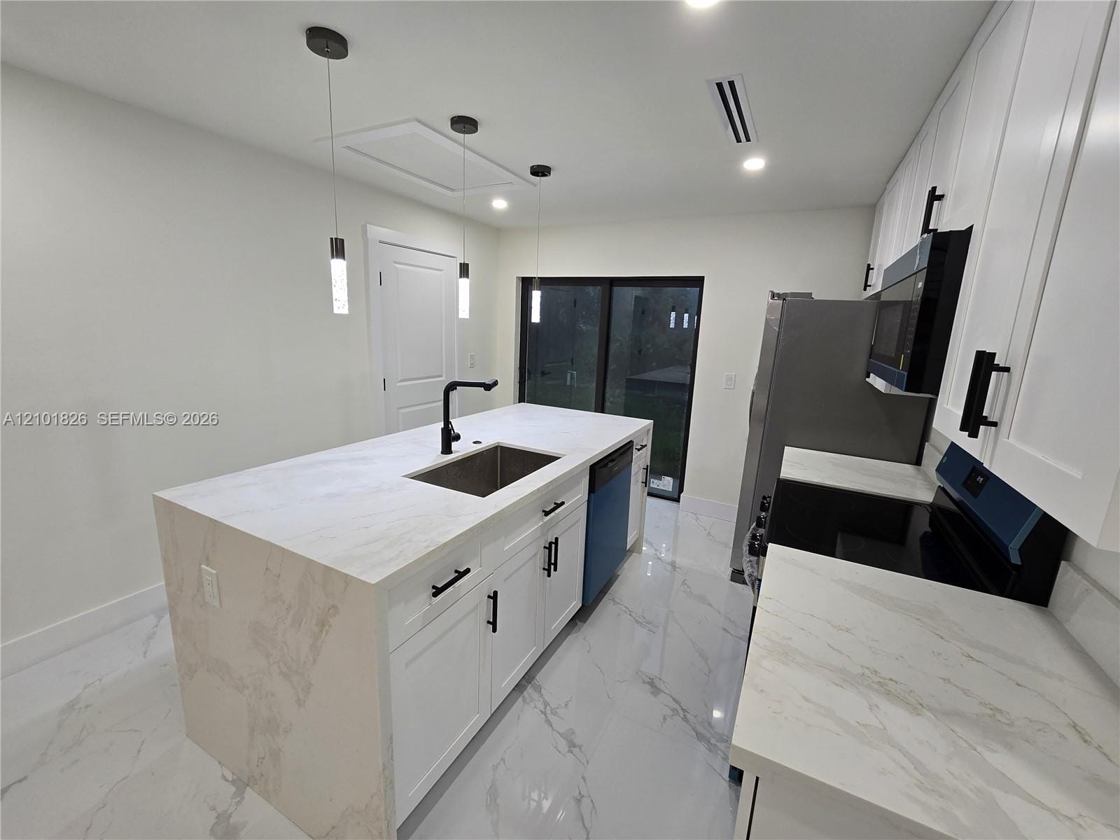 1031 E Hansen, Lehigh Acres, FL 33974 photo 6