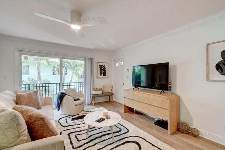 45 SE 7TH Avenue, Delray Beach, FL 33483 photo 14