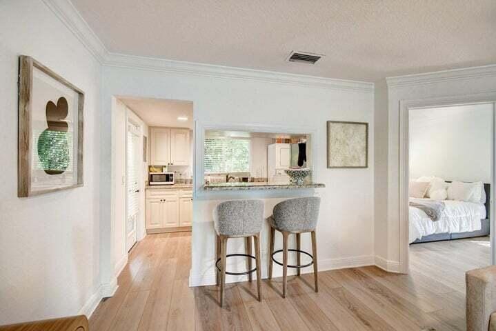 45 SE 7TH Avenue — photo 8