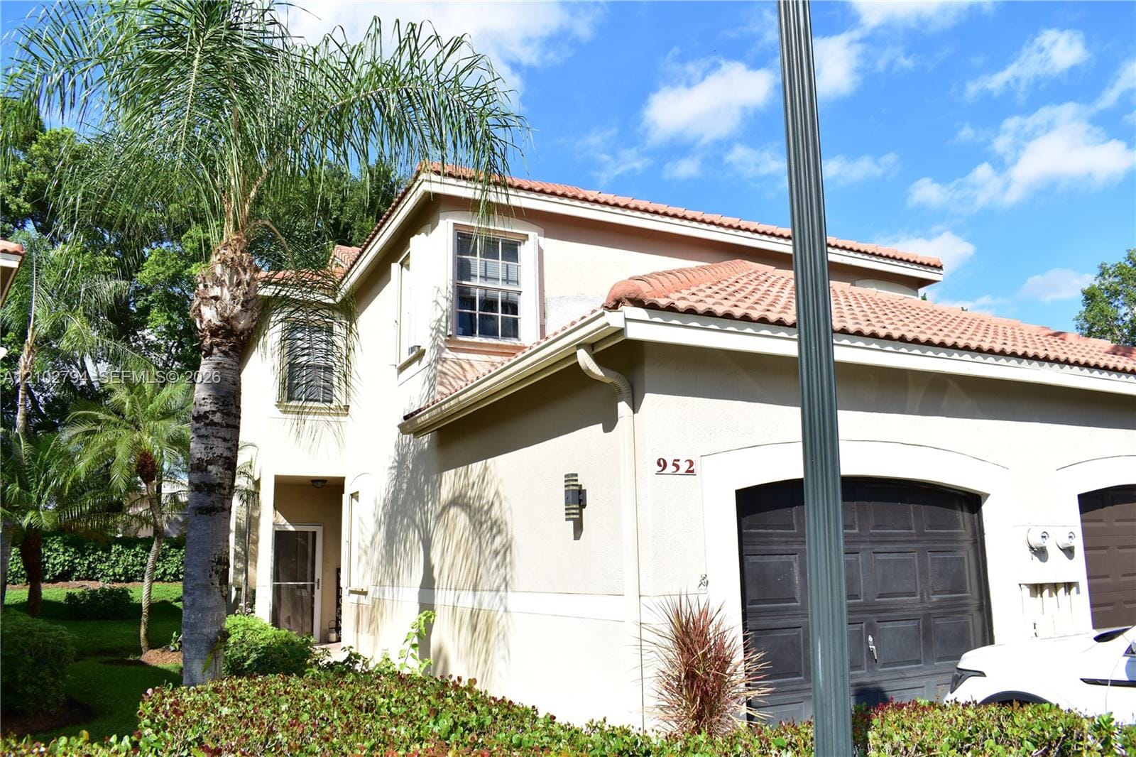 952 Sevilla Circle, Weston, FL 33326 photo 2