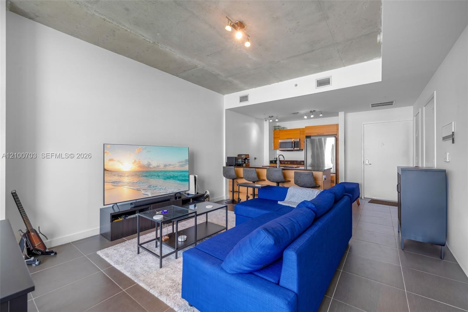 3301 NE 1st Avenue H2711 — photo 4