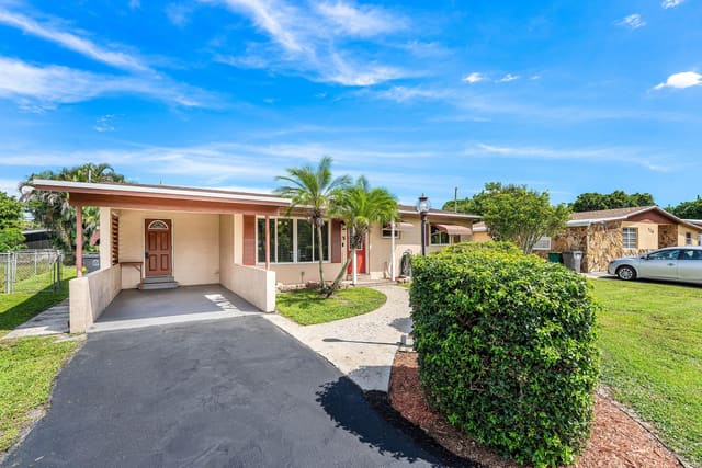 740 Caroline Avenue, West Palm Beach, FL 33413