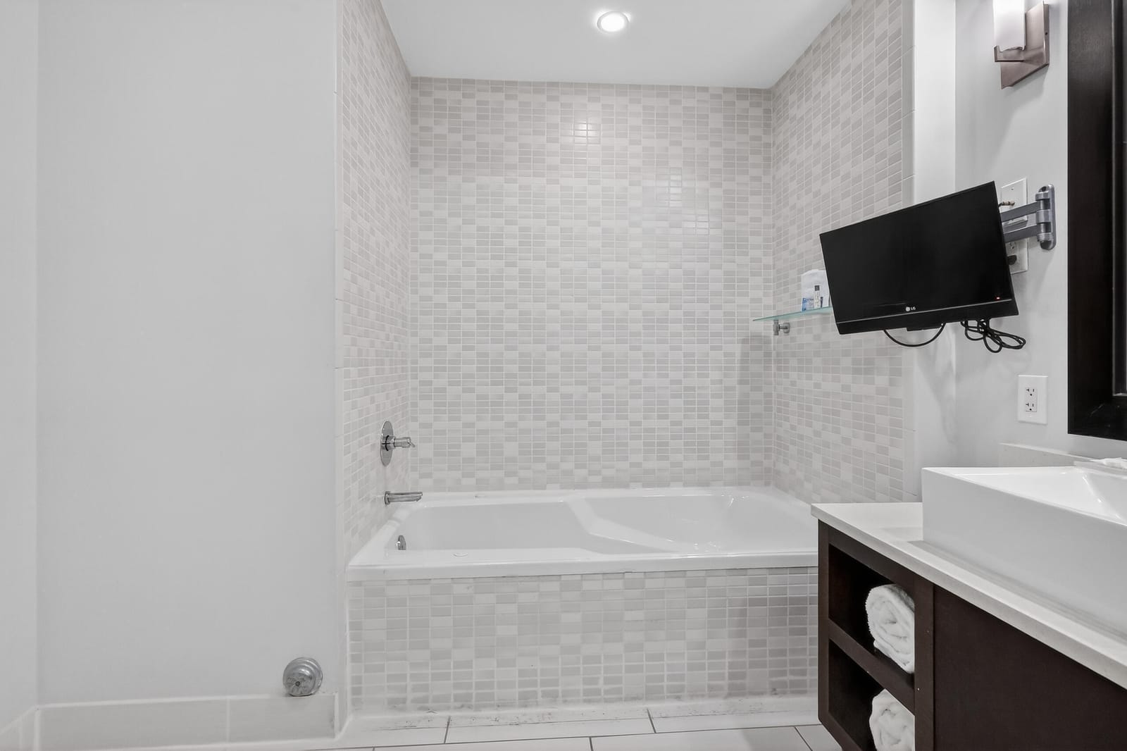 5300 NW 87TH Avenue 1215, Doral, FL 33178 photo 19