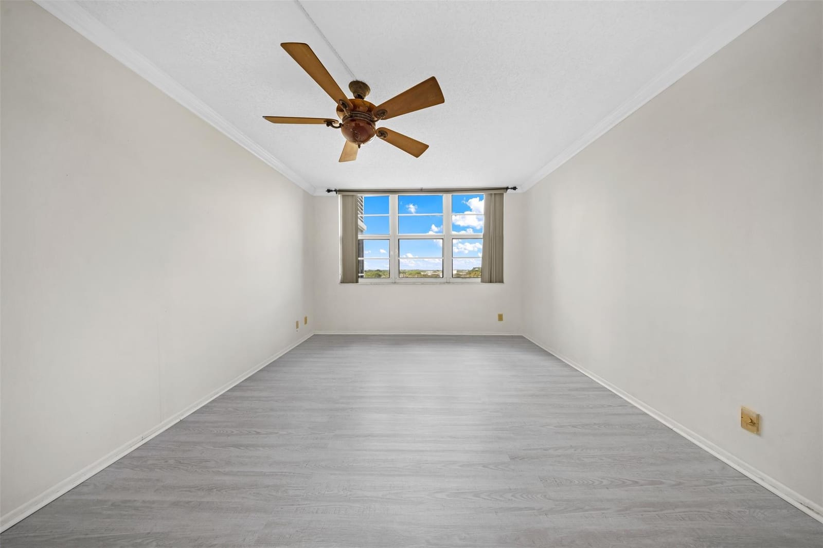 625 OAKS Drive 802, Pompano Beach, FL 33069 photo 20