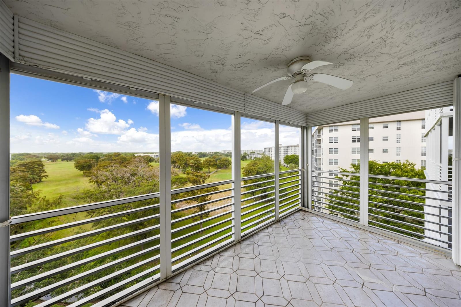 625 OAKS Drive 802, Pompano Beach, FL 33069 photo 23