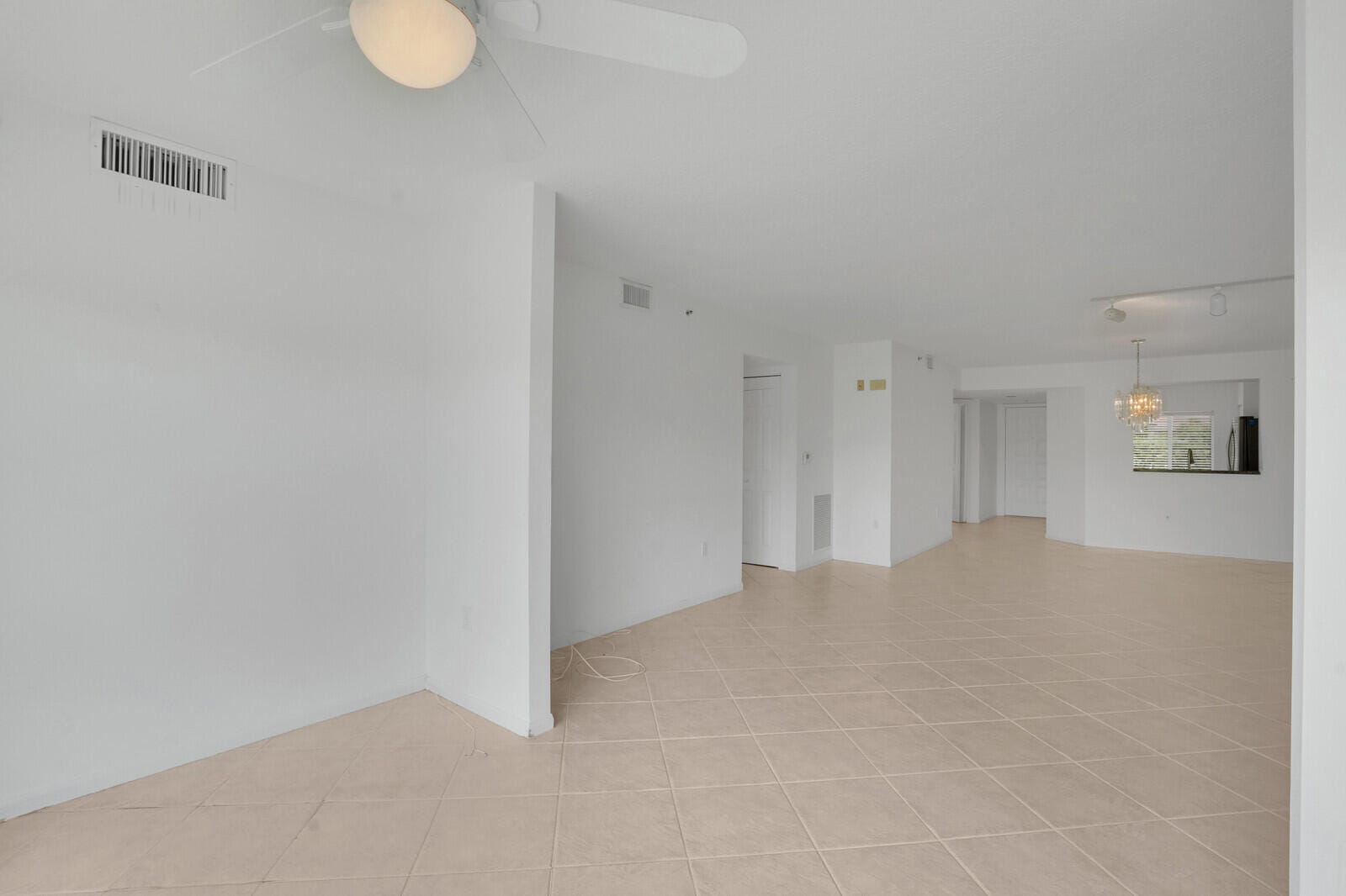 5874 CRYSTAL SHORES Drive 308, Boynton Beach, FL 33437 photo 16