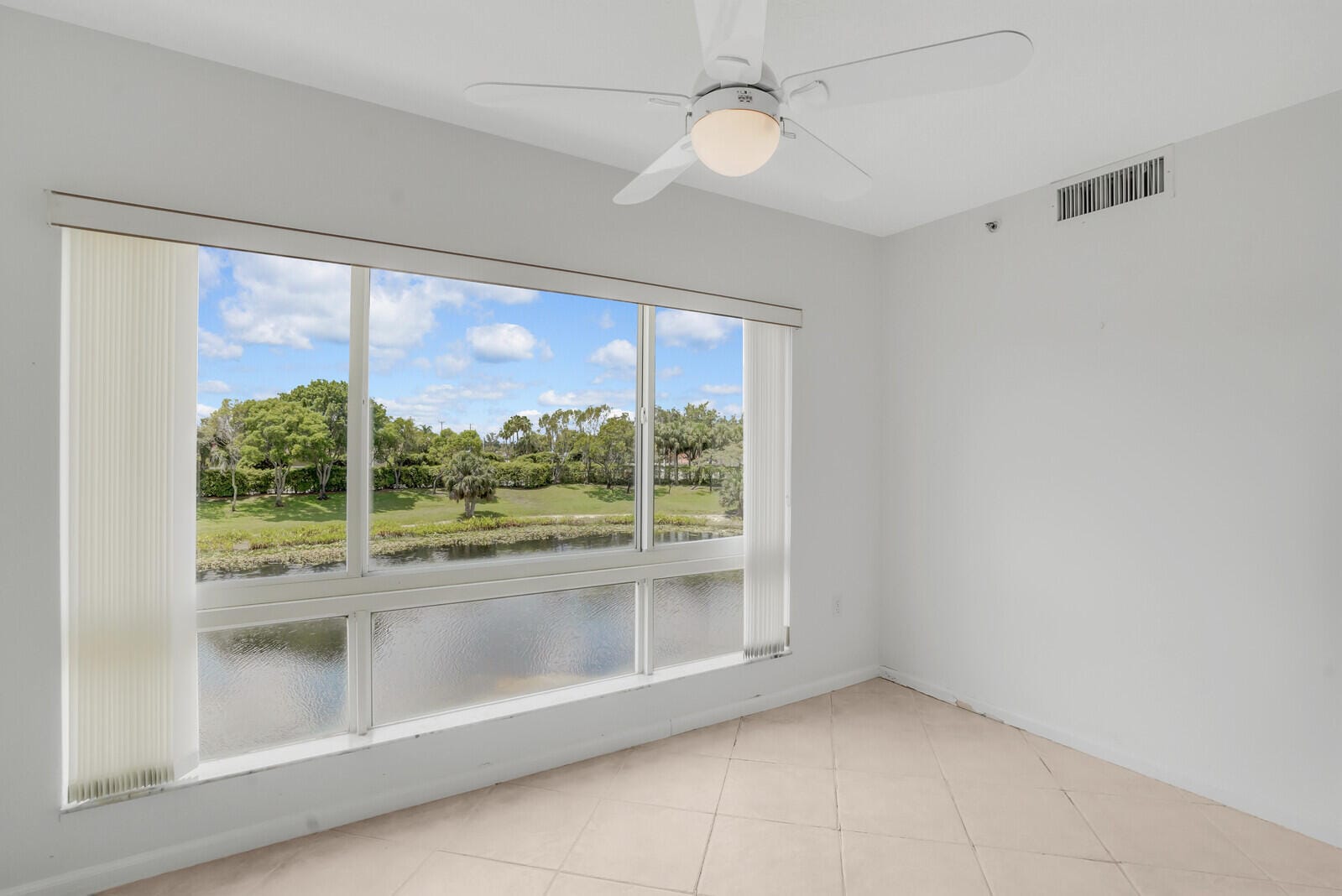 5874 CRYSTAL SHORES Drive 308, Boynton Beach, FL 33437 photo 17