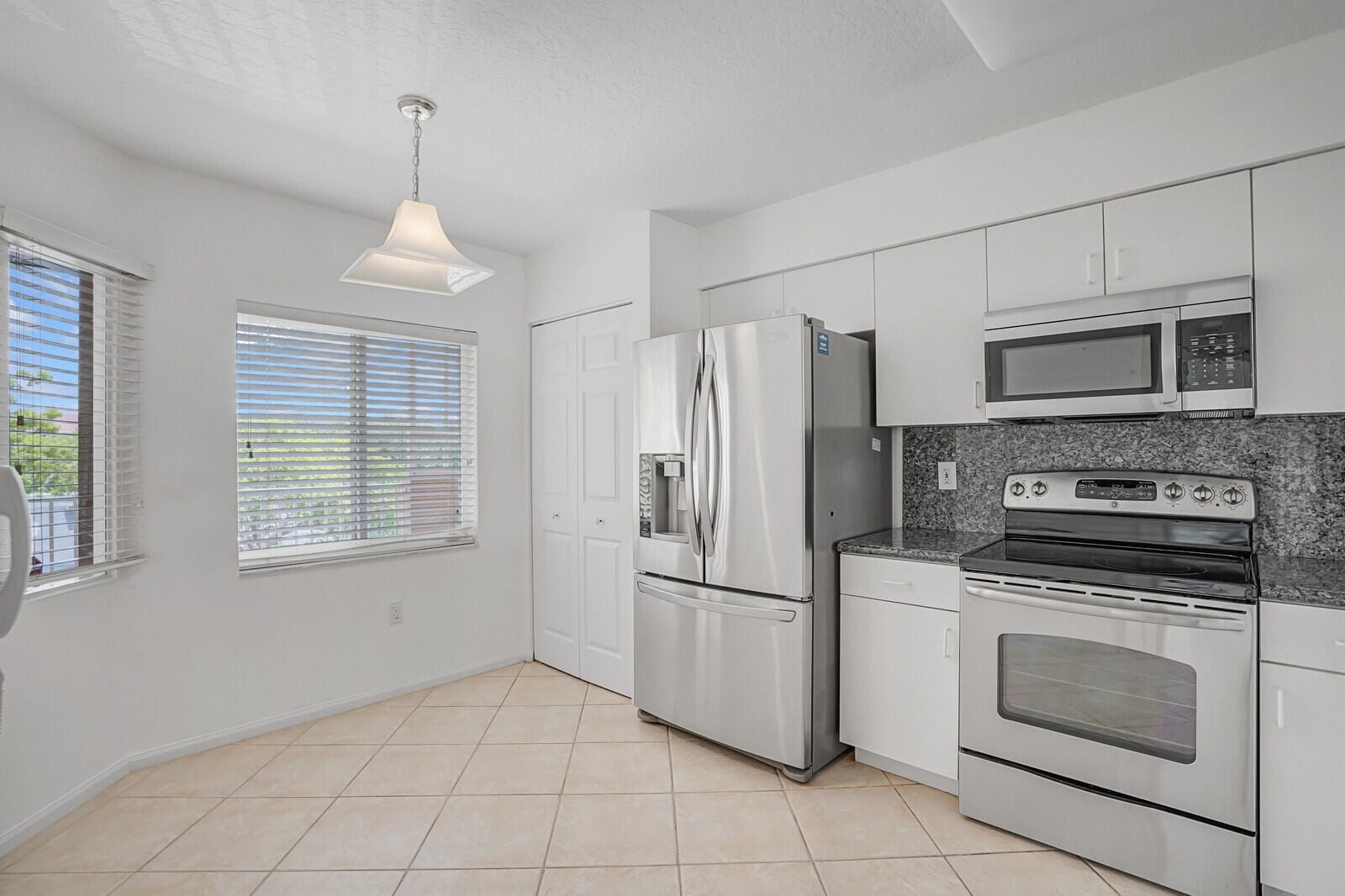5874 CRYSTAL SHORES Drive 308 — photo 5