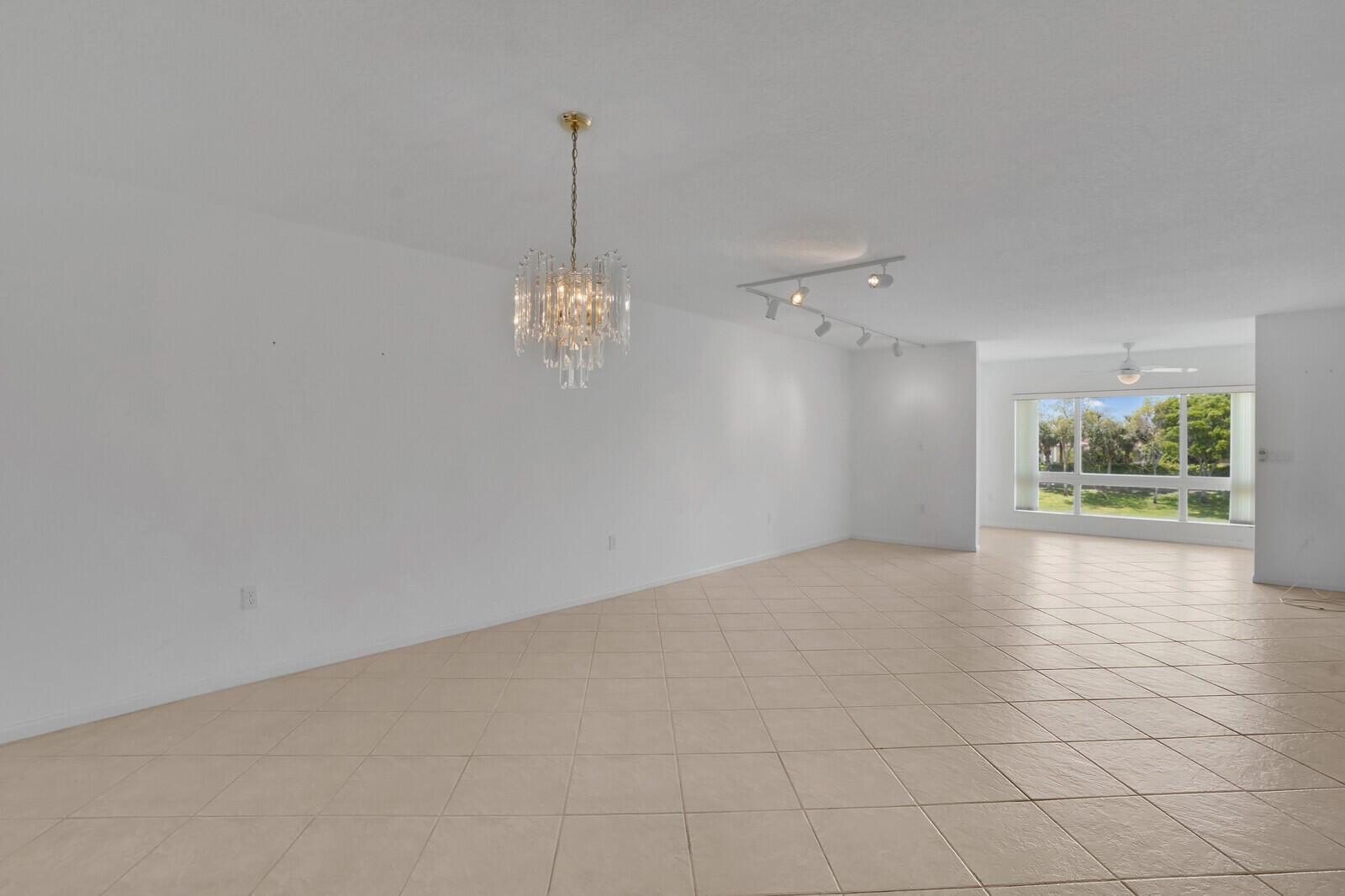 5874 CRYSTAL SHORES Drive 308 — photo 7