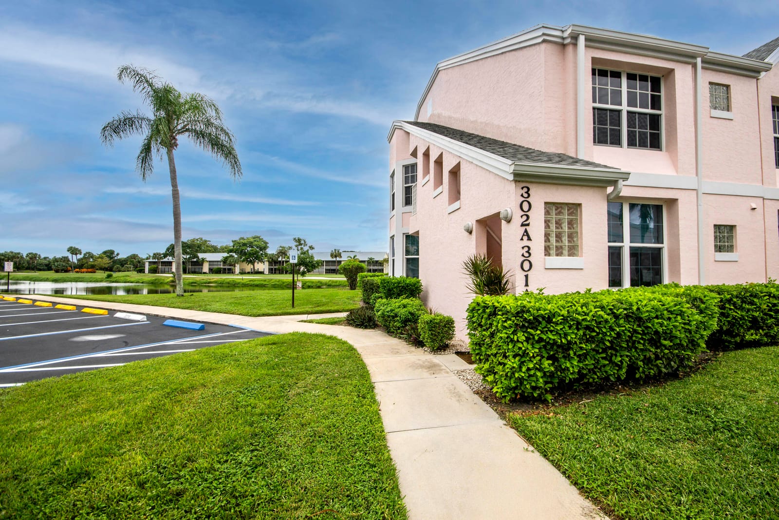 302 Muirfield Court 302A, Jupiter, FL 33458 photo 3