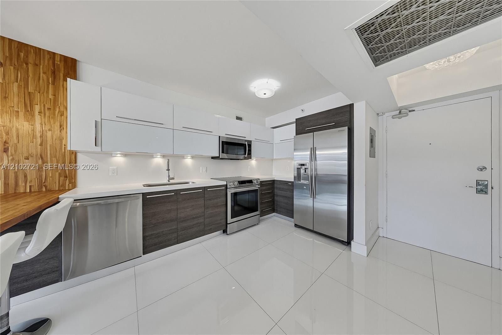 100 Lincoln Road 1008, Miami Beach, FL 33139 photo 14