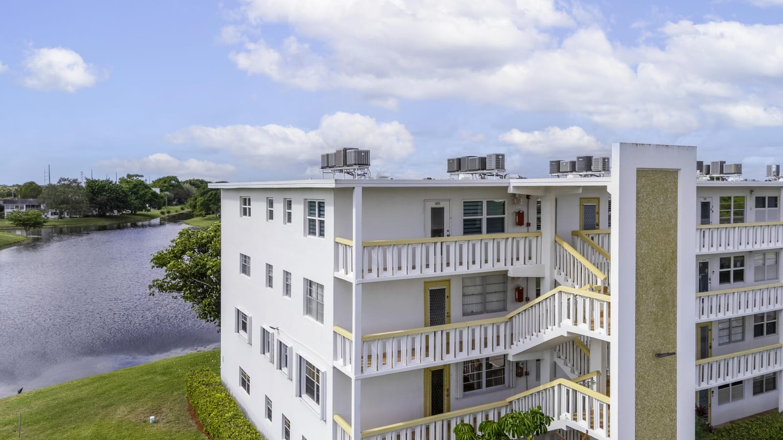 2079 Harwood F, Deerfield Beach, FL 33442 photo 21