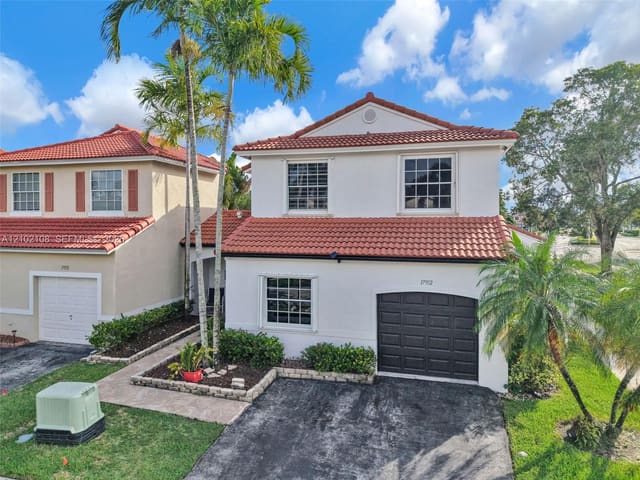 17982 SW 11th Street, Pembroke Pines, FL 33029