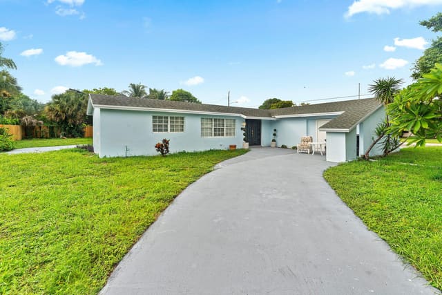 742 Laurel Drive, West Palm Beach, FL 33403