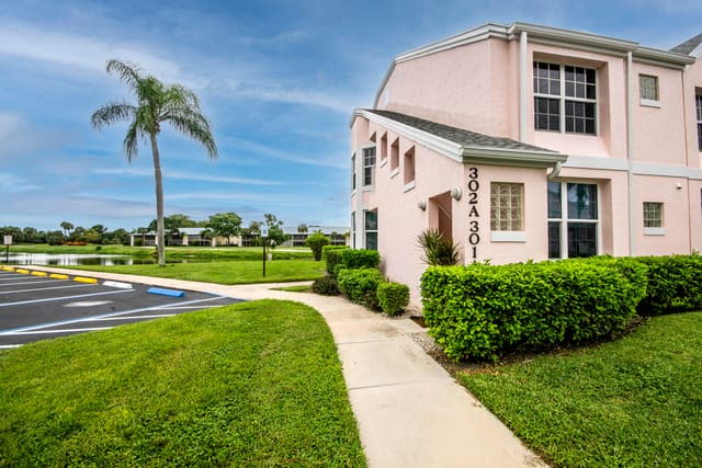 302 Muirfield Court 302a, Jupiter, FL 33458