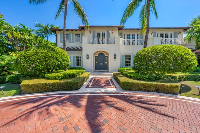 13 Via Vizcaya, Palm Beach, FL 33480