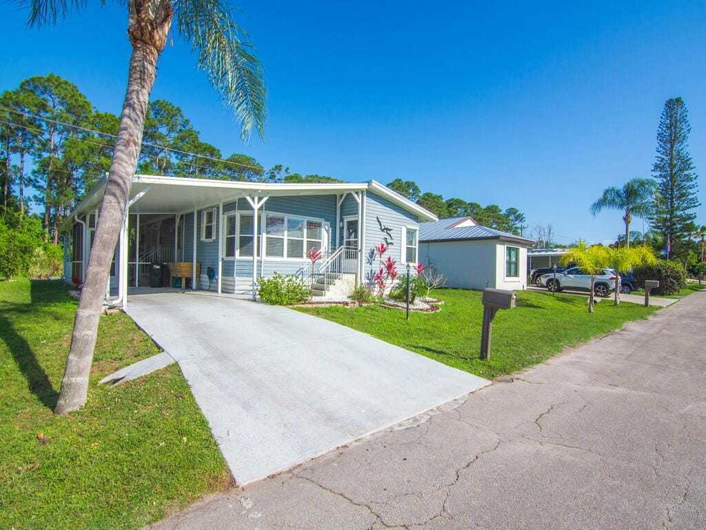 22 Mediterranean Boulevard E, Port St. Lucie, FL 34952 photo 6