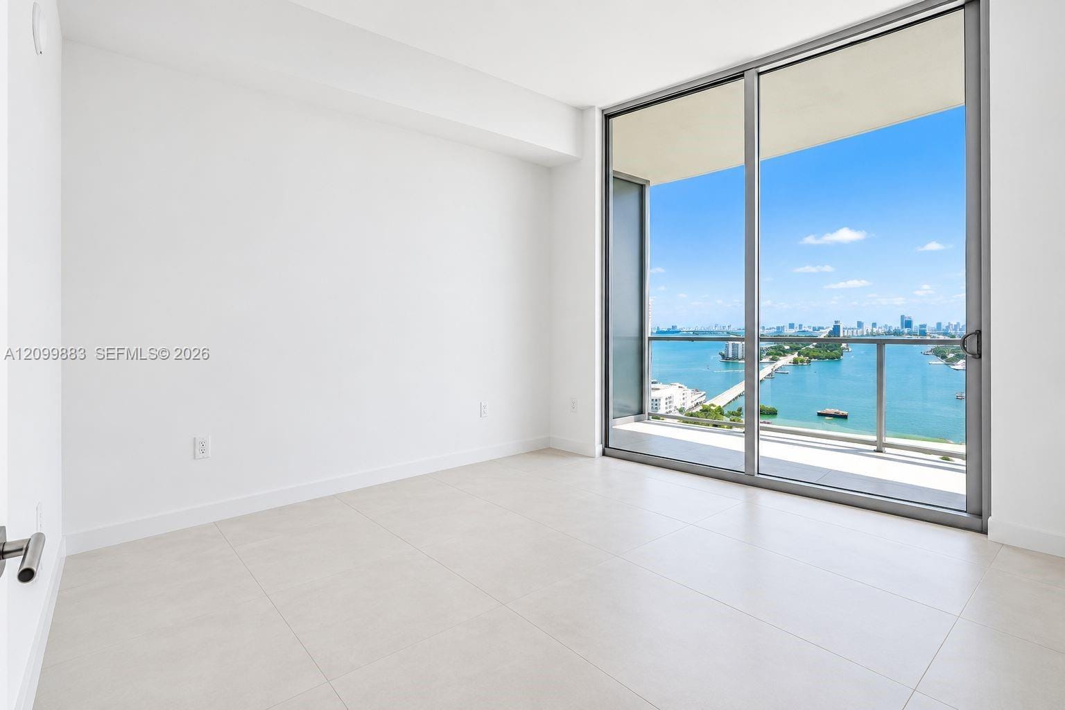 1400 Biscayne Boulevard 1804, Miami, FL 33132 photo 11