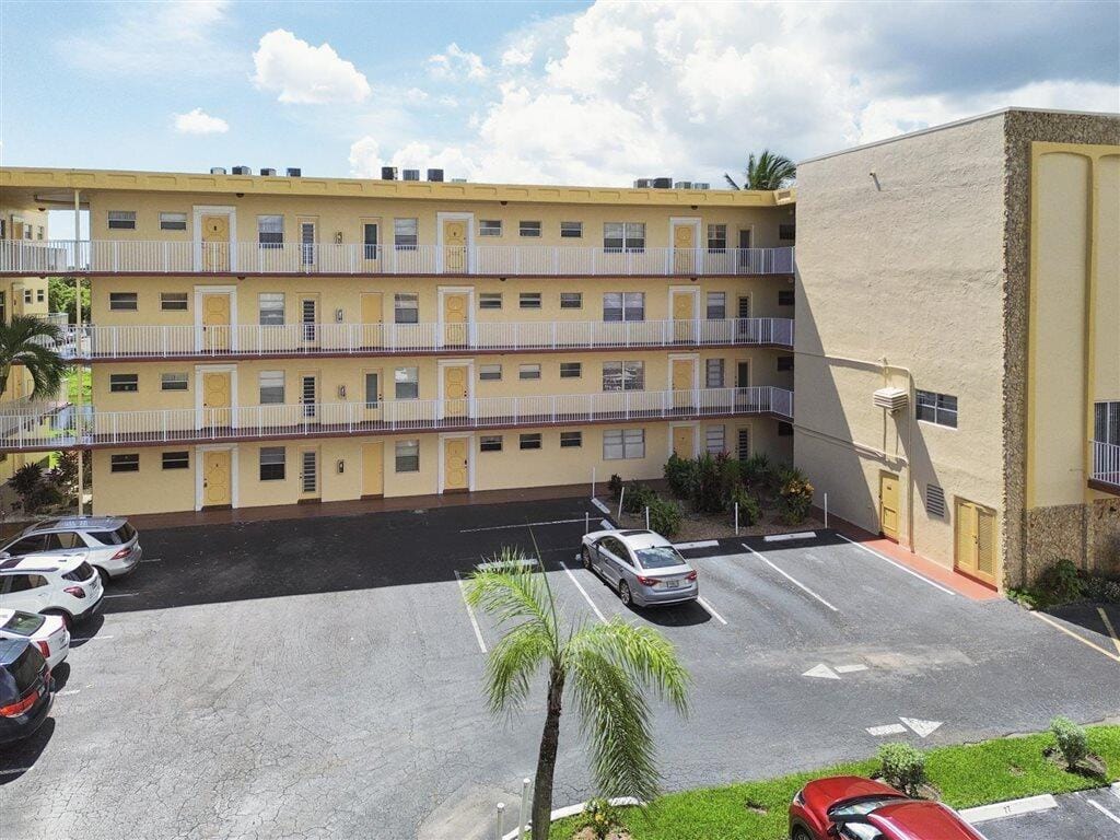 3940 NW 42ND Avenue 417, Lauderdale Lakes, FL 33319 photo 17