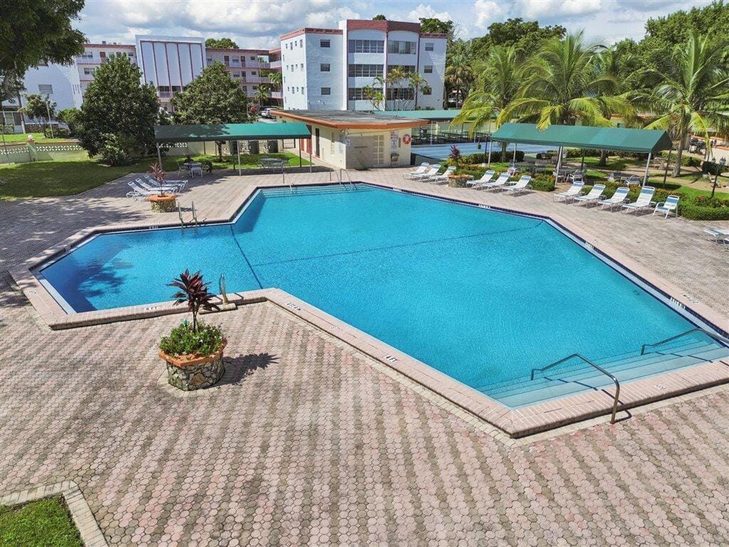 3940 NW 42ND Avenue 417, Lauderdale Lakes, FL 33319 photo 20
