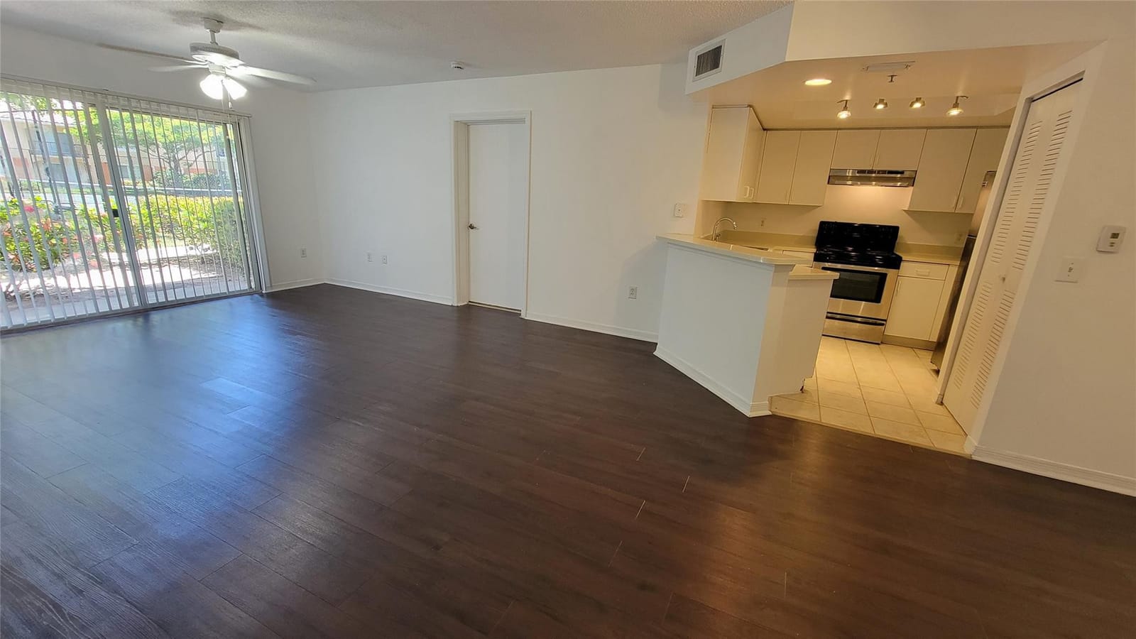 4175 N HAVERHILL Road 903 — photo 10