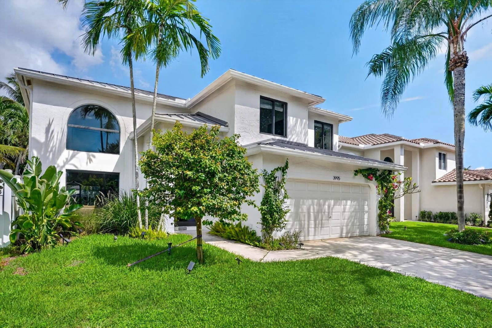 3995 Laurelwood Lane — photo 3