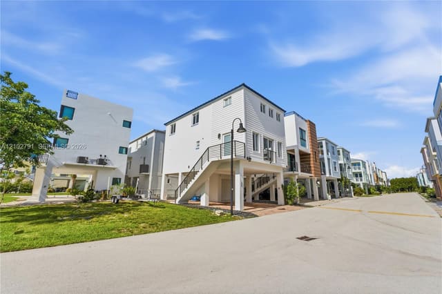 94825 Overseas Highway 237, Key Largo, FL 33037
