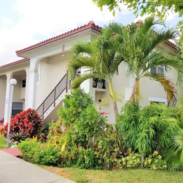 11453 NW 35th Street, Coral Springs, FL 33065