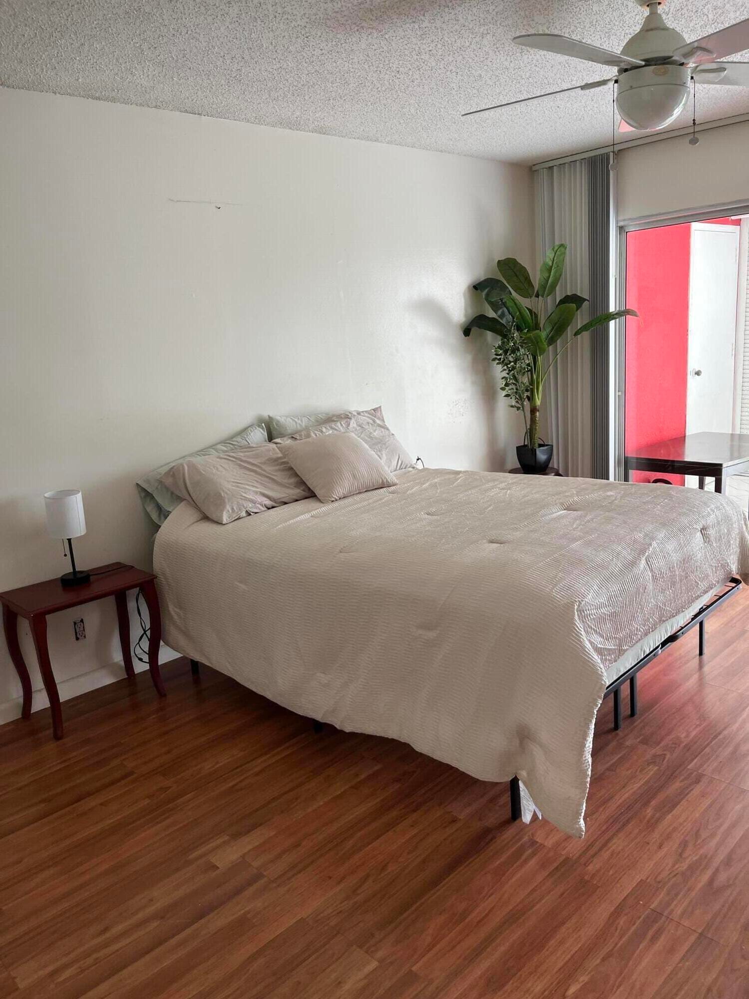 3871 VIA POINCIANA 402 — photo 8