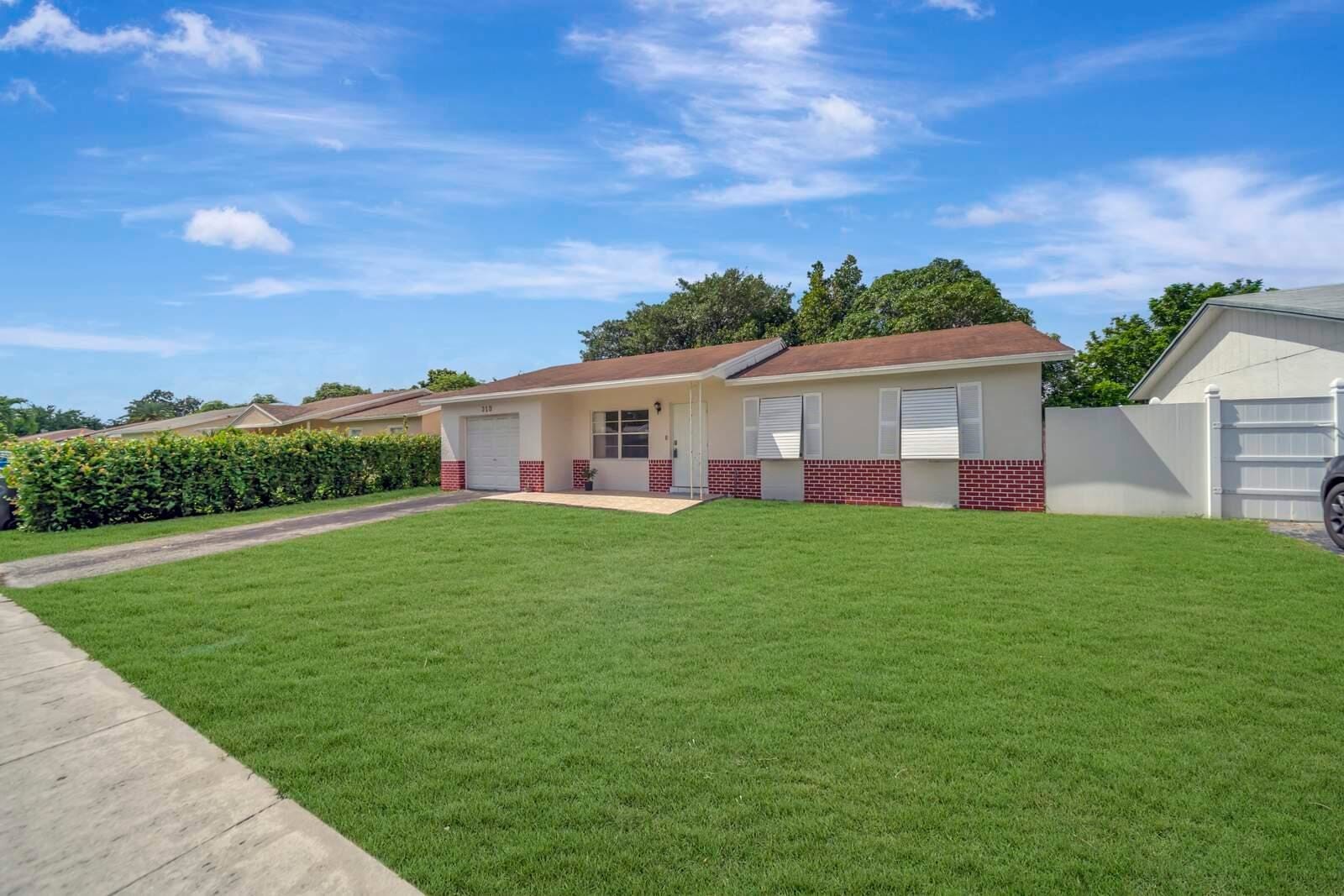310 SW 78TH Terrace, North Lauderdale, FL 33068 photo 4