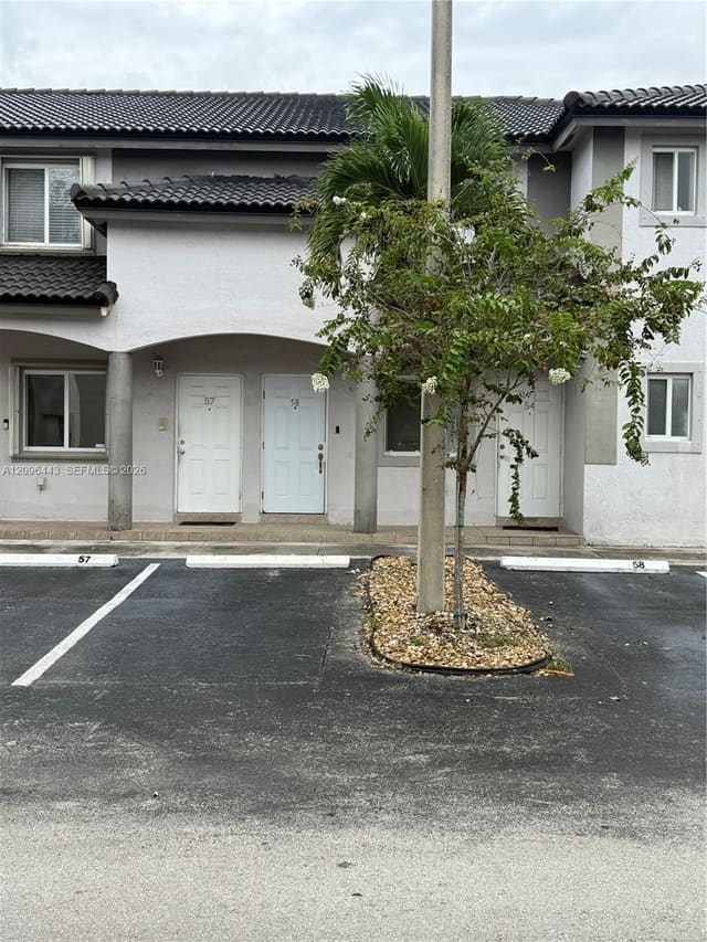 5655 NW 109th Avenue 58, Doral, FL 33178