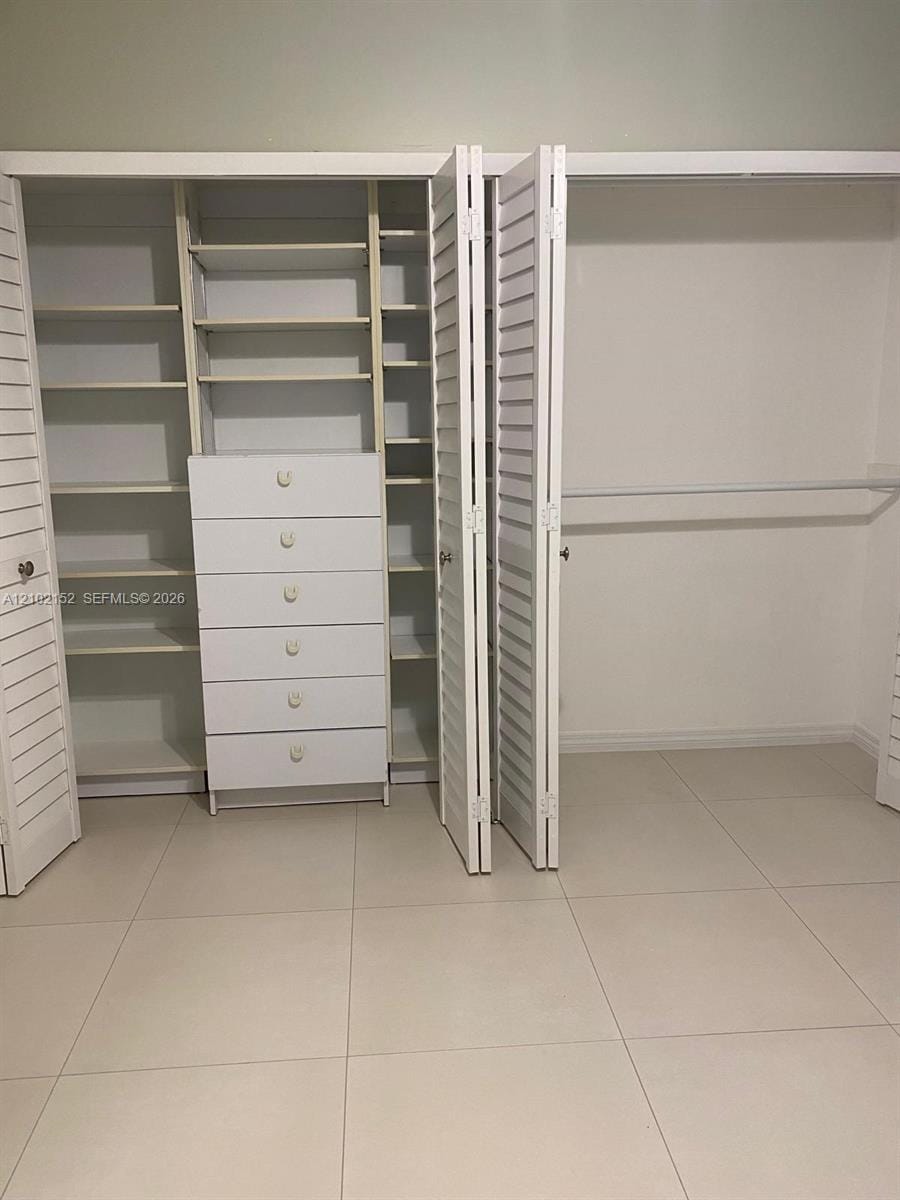 467 W 43rd Place, Hialeah, FL 33012 photo 16