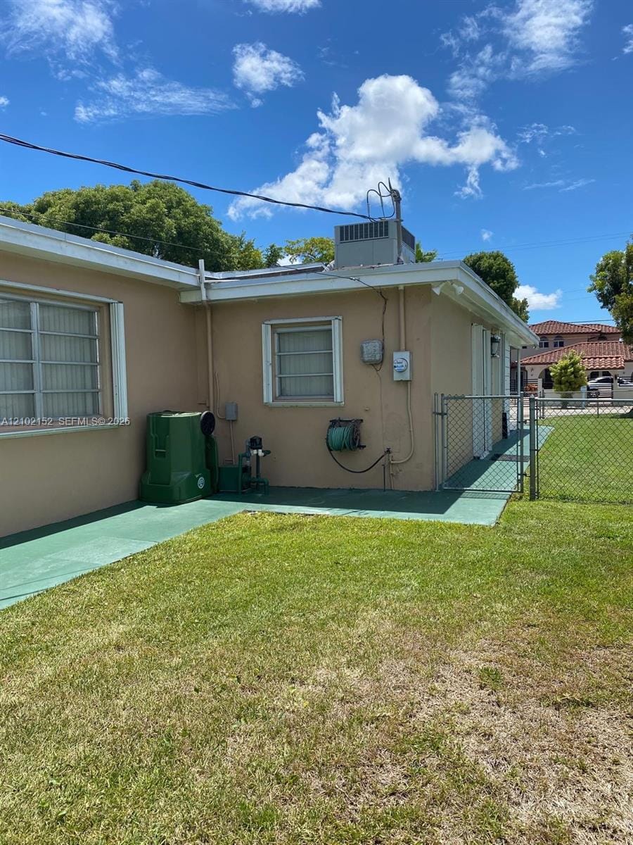 467 W 43rd Place, Hialeah, FL 33012 photo 25