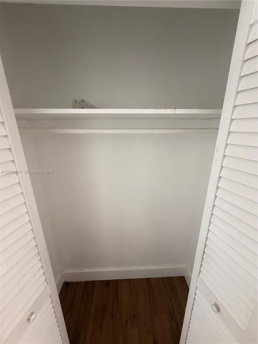 16465 NE 22nd Avenue 412, North Miami Beach, FL 33160 photo 4