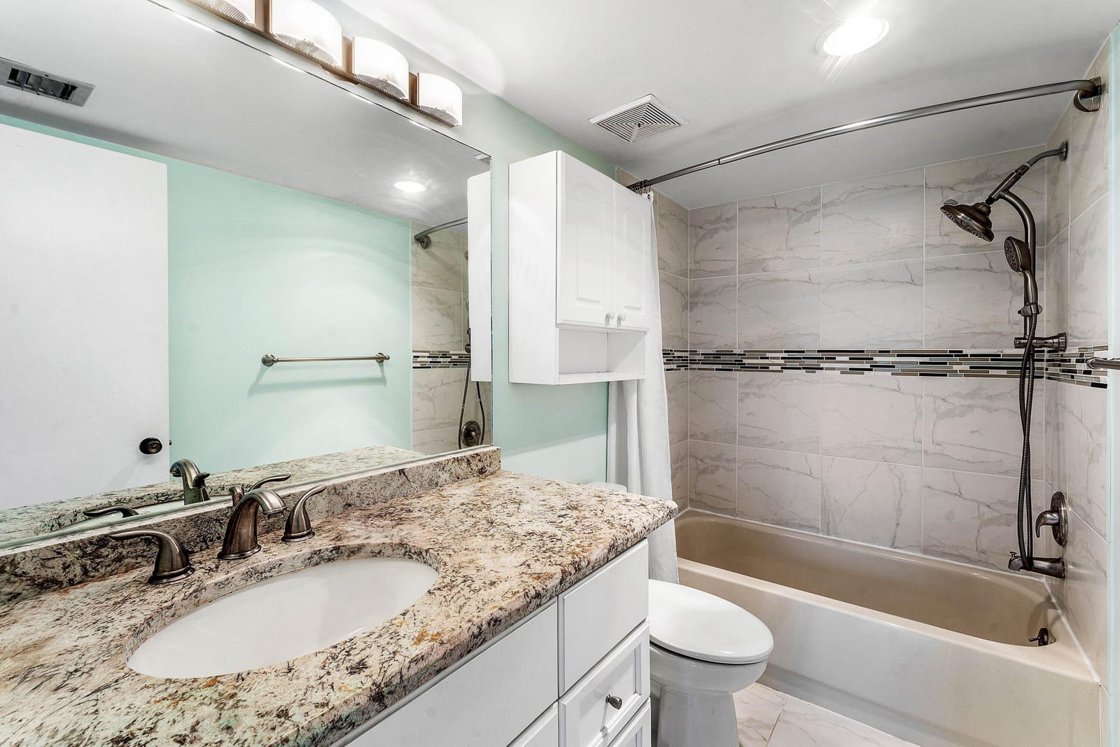 12790 Briarlake Drive 204, Palm Beach Gardens, FL 33418 photo 18