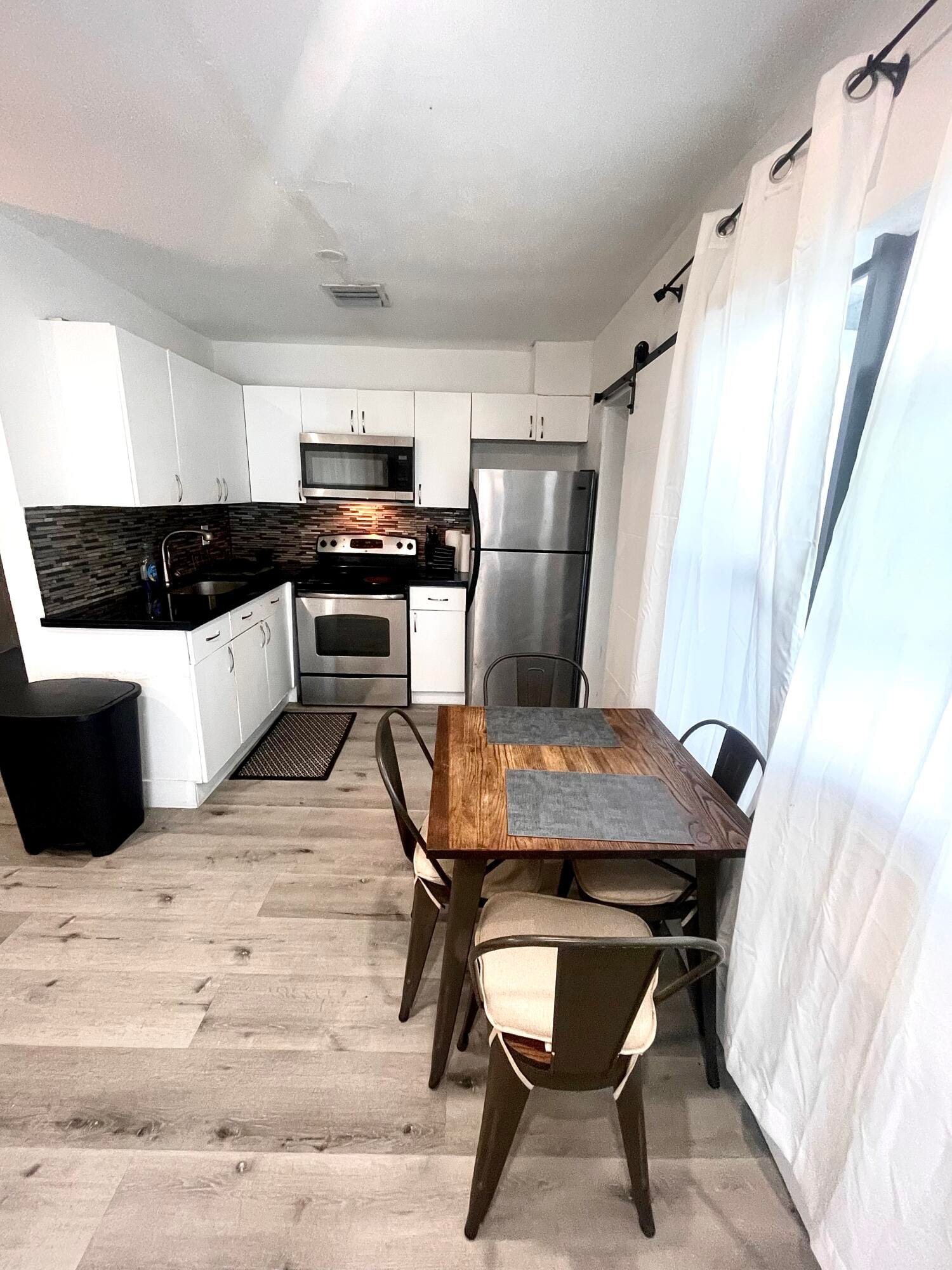 1044 NW 4TH Avenue, Fort Lauderdale, FL 33311 photo 13