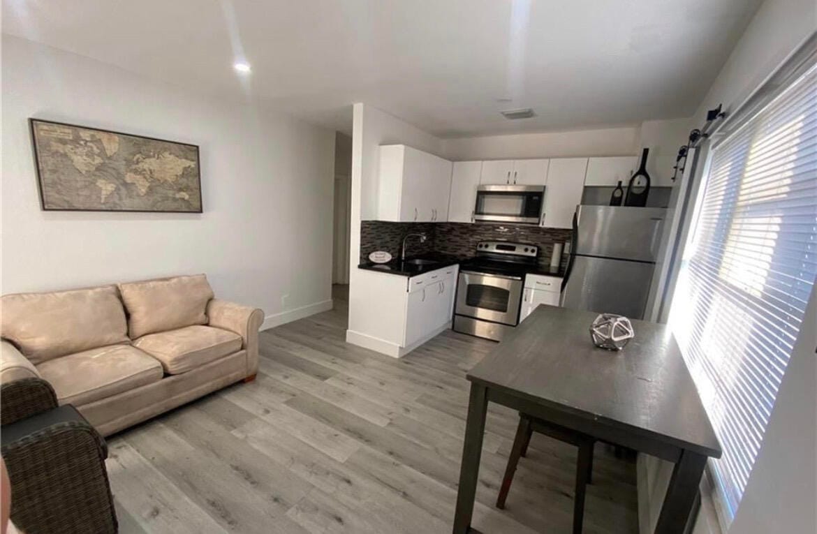 1044 NW 4TH Avenue, Fort Lauderdale, FL 33311 photo 7